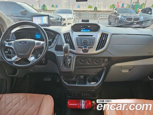 Ford Transit 2017 — photo 7