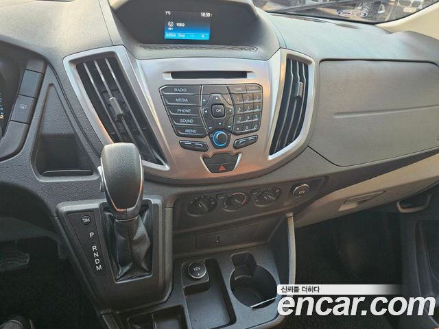 Ford Transit 2017 — photo 9