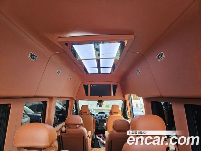 Ford Transit 2017 — photo 20