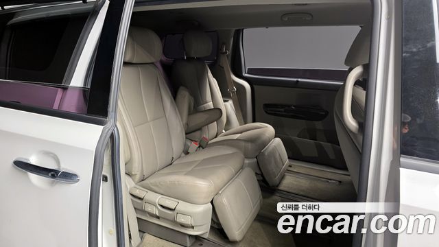 Kia Canival 2019 — photo 12