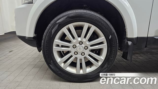 Land Rover Discovery 2014 — photo 5
