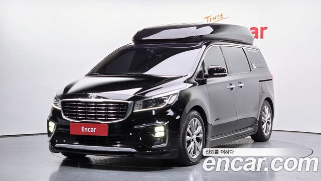 Kia Canival 2019 — photo 1