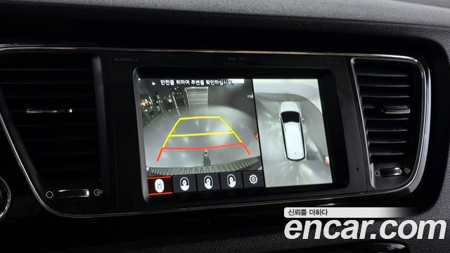 Kia Canival 2019 — photo 15