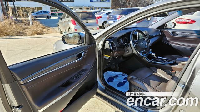 Hyundai Grandeur 2017 — photo 10