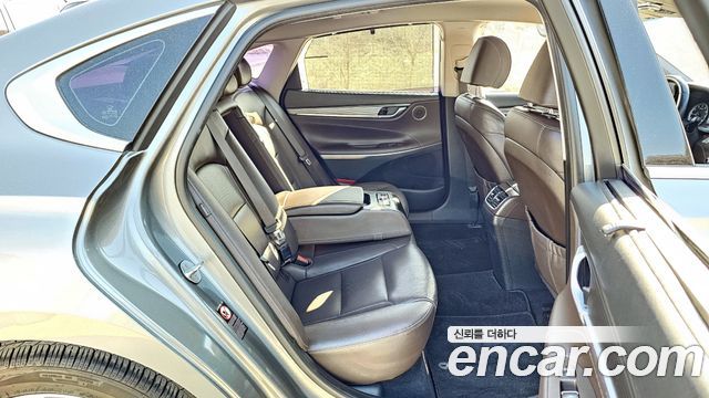 Hyundai Grandeur 2017 — photo 11