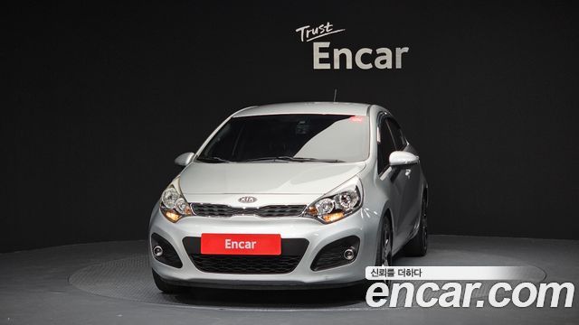 Kia pride 2012 — photo 3