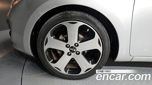 Kia pride 2012 — photo 5