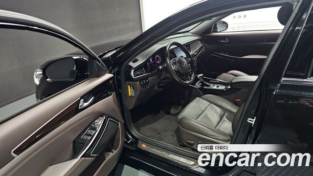 Kia K7 2019 — photo 11
