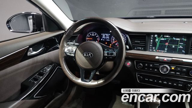 Kia K7 2019 — photo 13