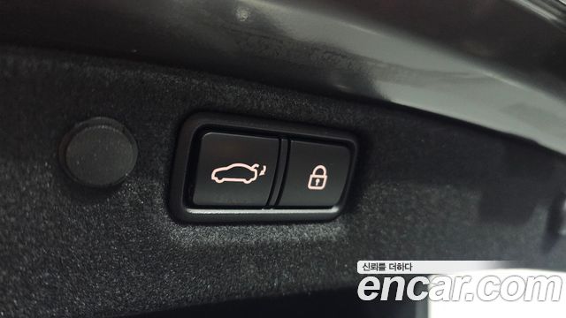 Kia K7 2019 — photo 18
