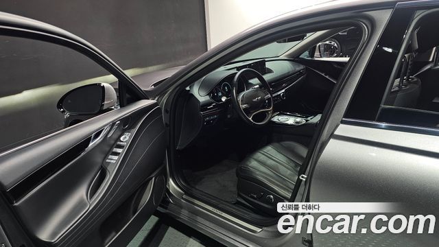 Genesis G80 2022 — photo 11