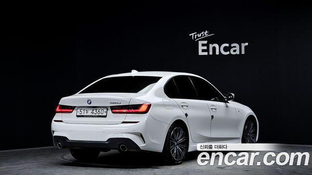 BMW 3-Series 2019 — photo 2