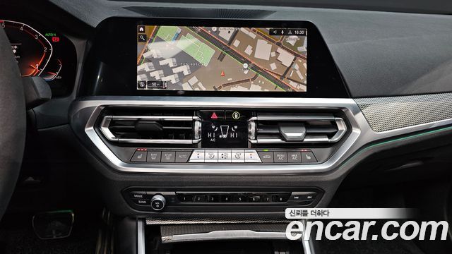 BMW 3-Series 2019 — photo 14