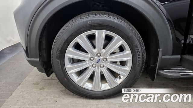 Ford Explorer 2021 — photo 5