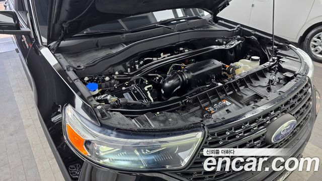 Ford Explorer 2021 — photo 6