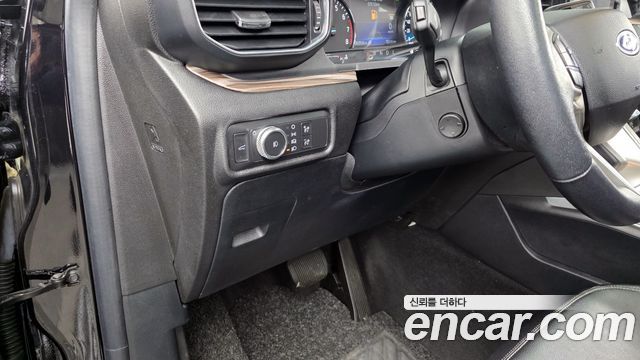 Ford Explorer 2021 — photo 17