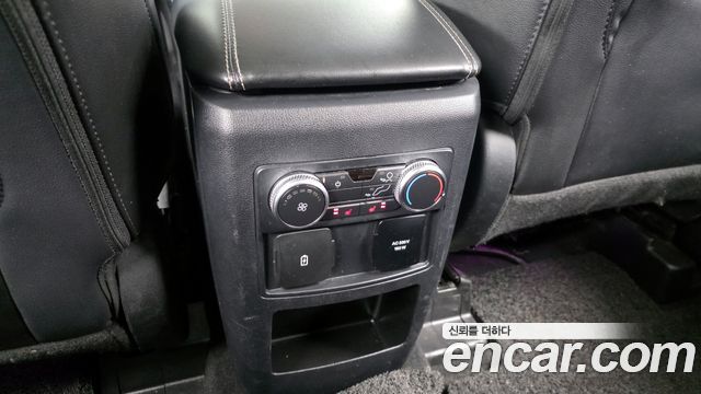 Ford Explorer 2021 — photo 19