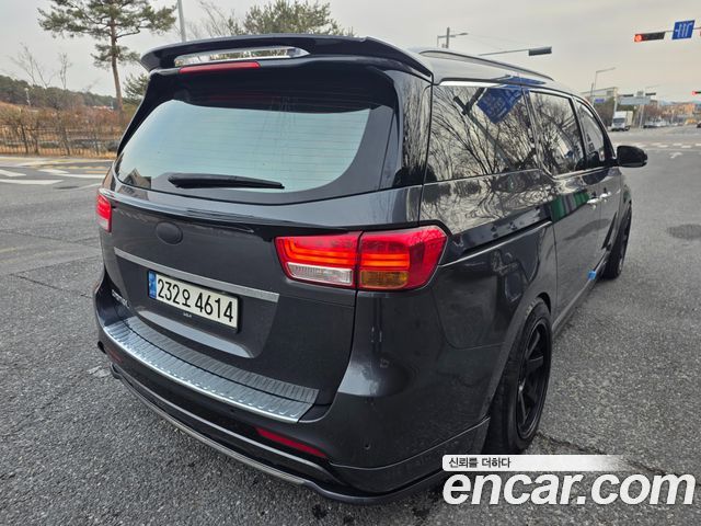 Kia Canival 2016 — photo 6