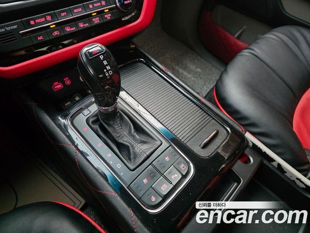 Kia Canival 2016 — photo 16