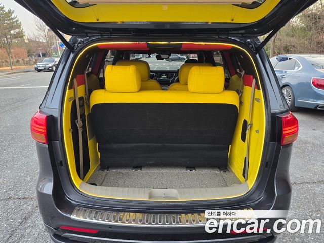 Kia Canival 2016 — photo 20
