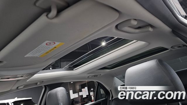 Mercedes-Benz E-Class 2011 — photo 16