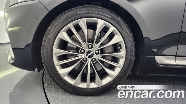 Kia K9 2022 — photo 5