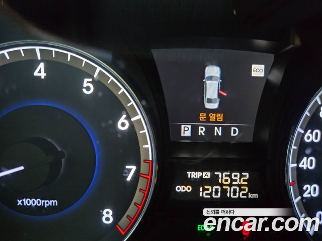 Hyundai Equus 2012 — photo 14