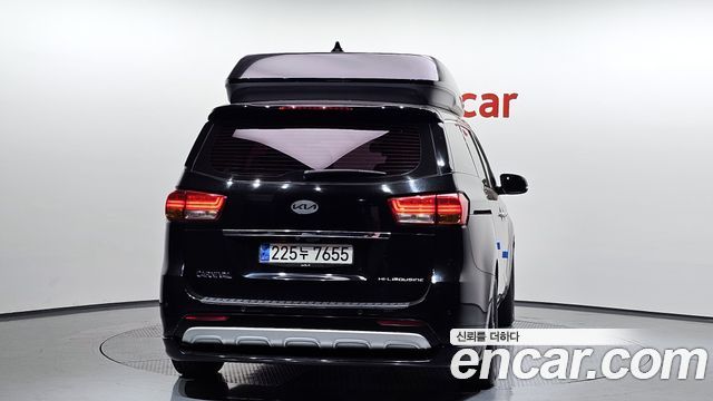 Kia Canival 2016 — photo 4
