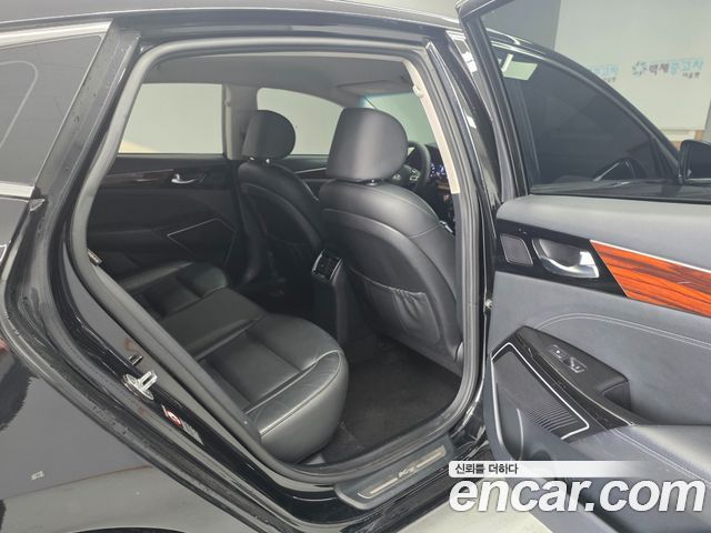 Kia K7 2016 — photo 16
