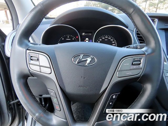 Hyundai Santafe 2016 — photo 8