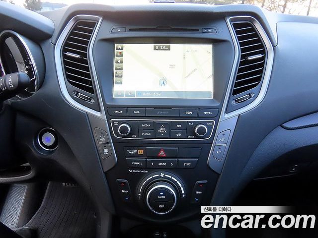 Hyundai Santafe 2016 — photo 13