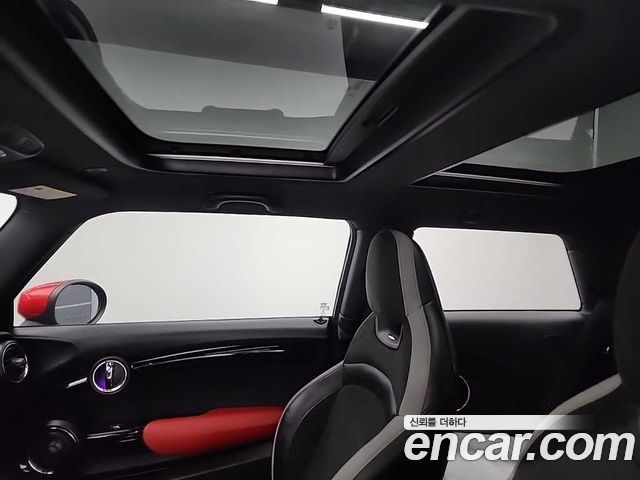 Mini Cooper 2020 — photo 13