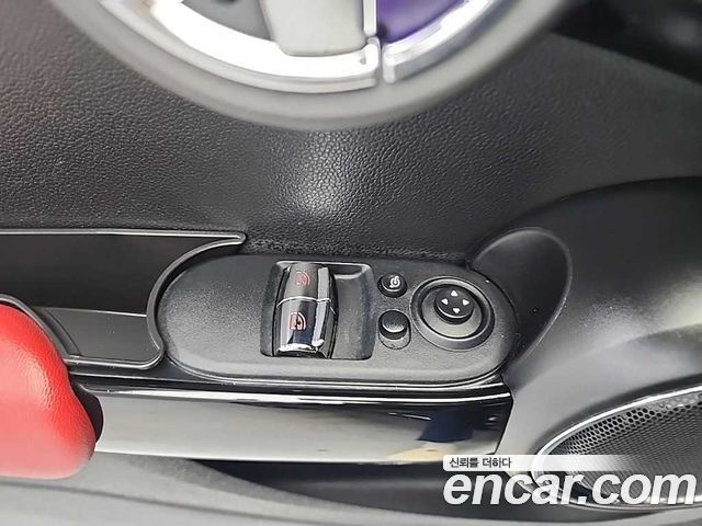 Mini Cooper 2020 — photo 16