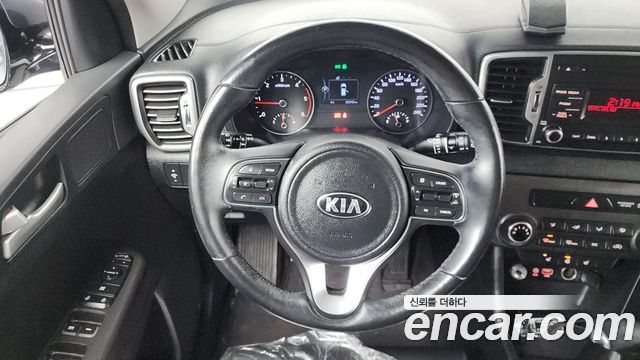 Kia Sportage 2016 — photo 13