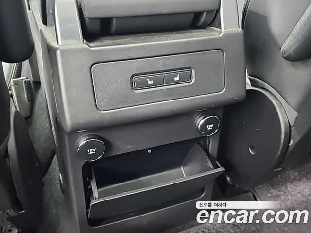 Land Rover Discovery 2020 — photo 14