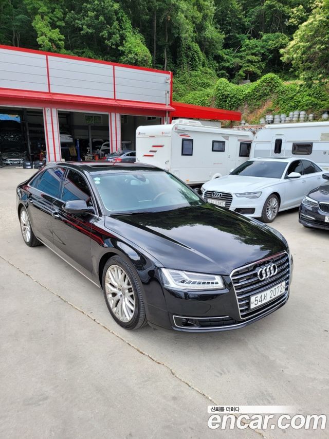 Audi A8 2015 — photo 7