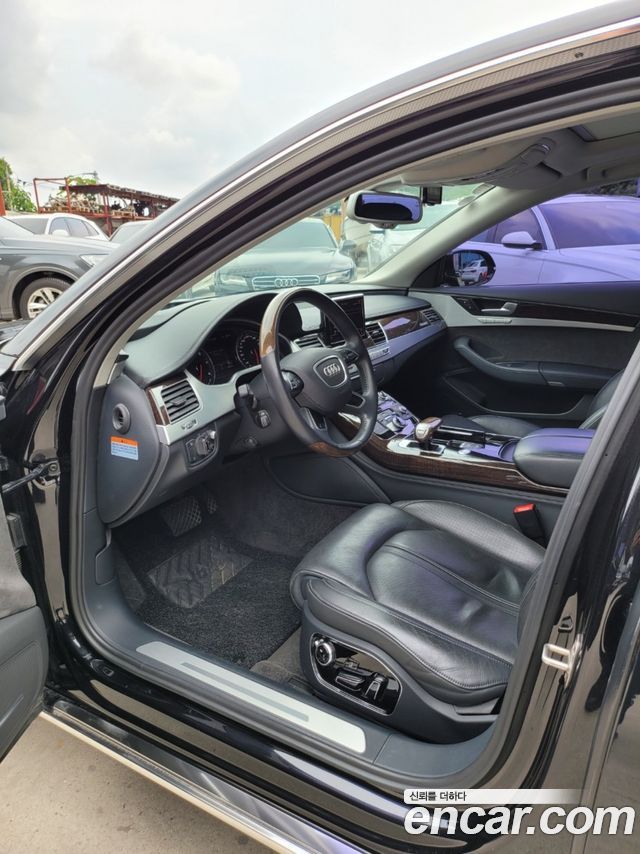 Audi A8 2015 — photo 8