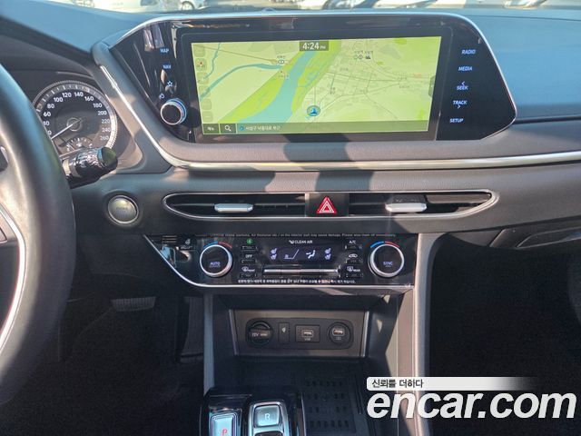 Hyundai Sonata 2021 — photo 10