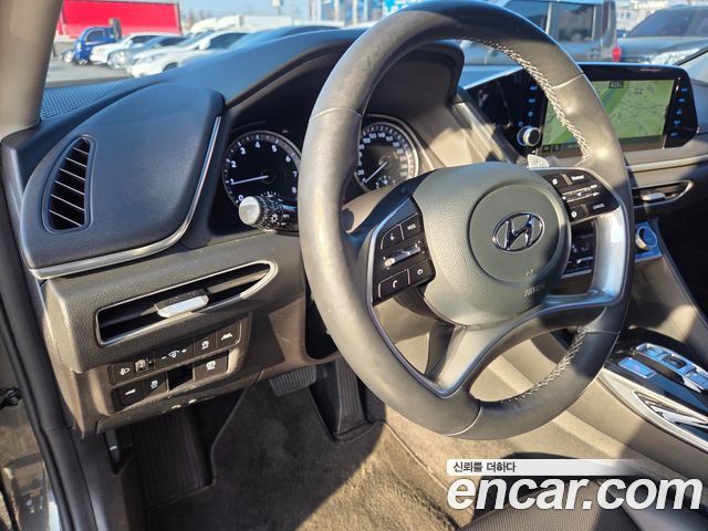 Hyundai Sonata 2021 — photo 13