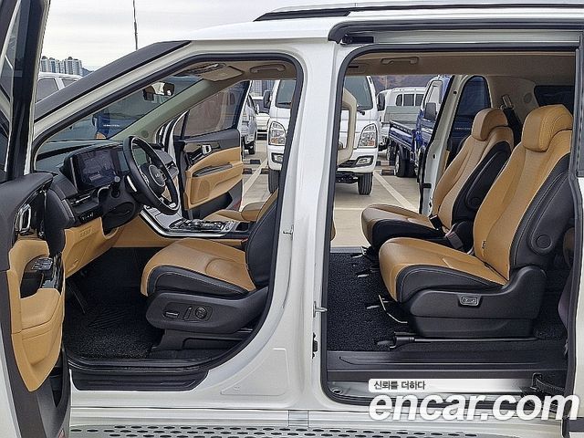 Kia Canival 2023 — photo 14