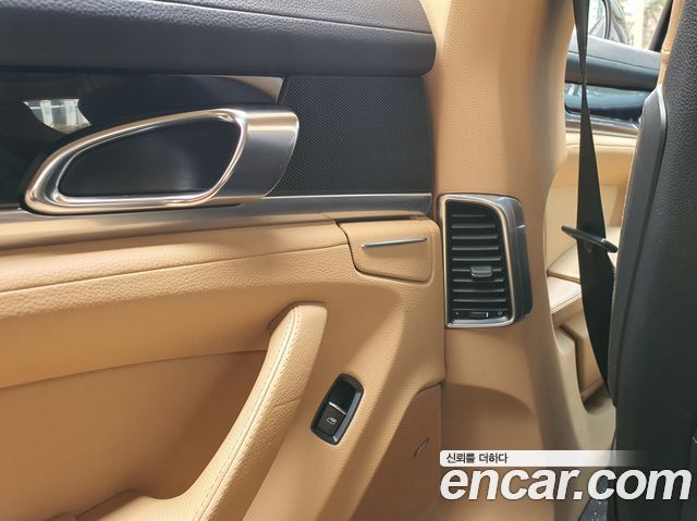 Porsche Panamera 2016 — photo 12