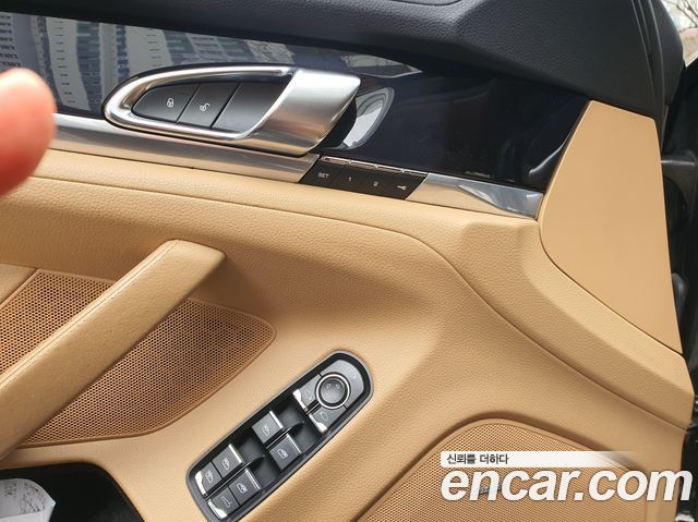 Porsche Panamera 2016 — photo 15