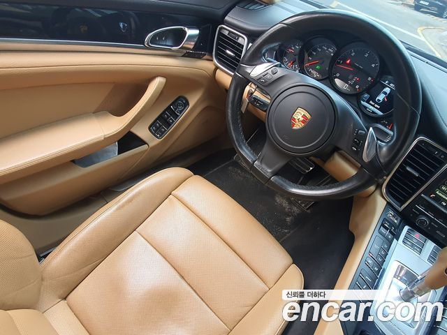 Porsche Panamera 2016 — photo 17