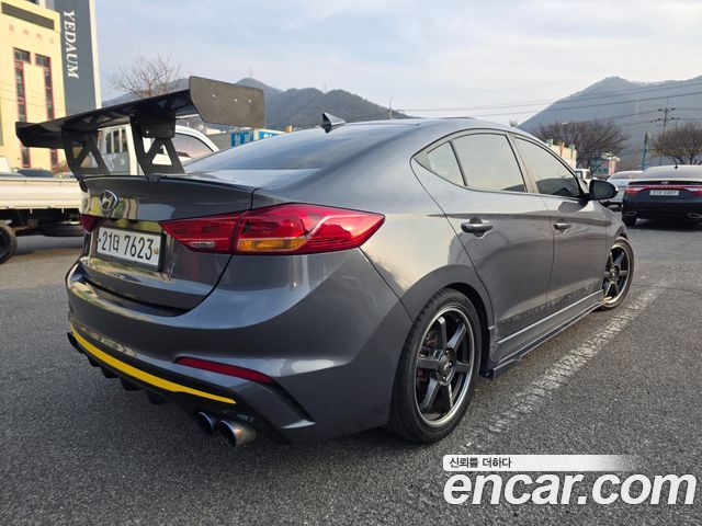 Hyundai AVANTE 2018 — photo 2