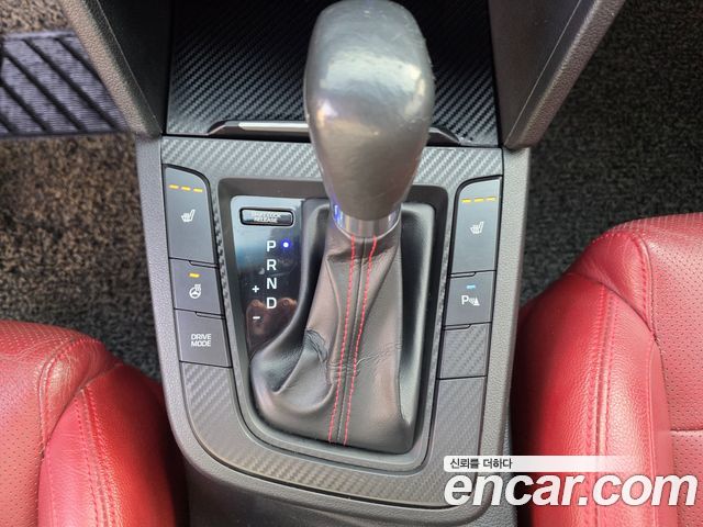 Hyundai AVANTE 2018 — photo 9