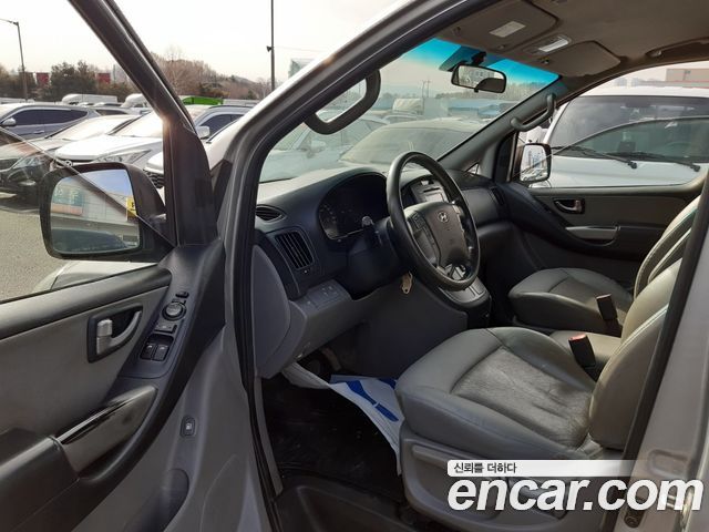 Hyundai Starex 2016 — photo 8