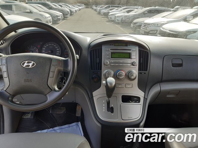Hyundai Starex 2016 — photo 9
