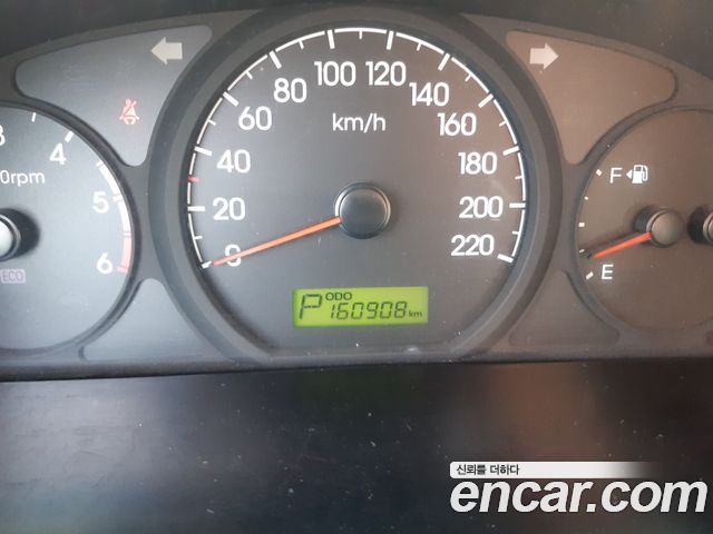 Hyundai Starex 2016 — photo 11
