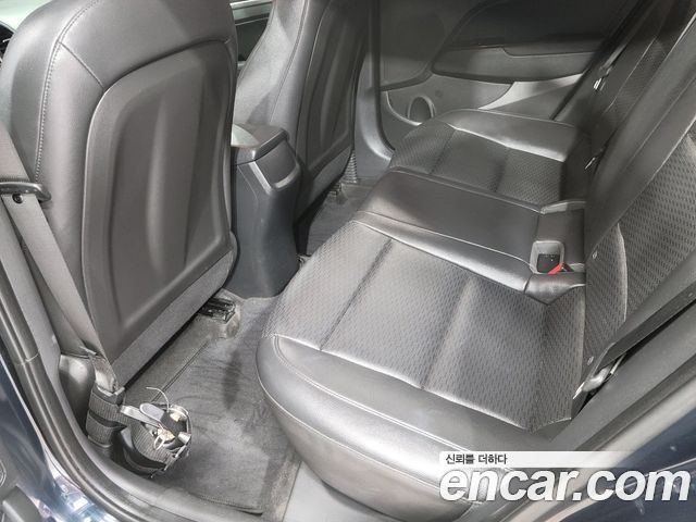 Hyundai AVANTE 2019 — photo 16