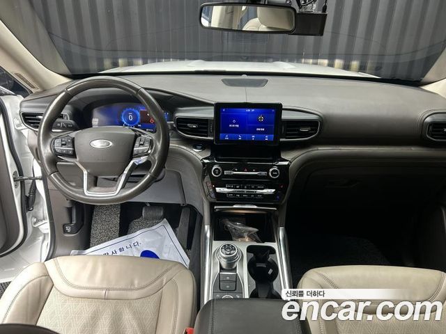 Ford Explorer 2022 — photo 6